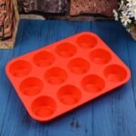 12-Cup Silicone Muffin Pan - Image 4
