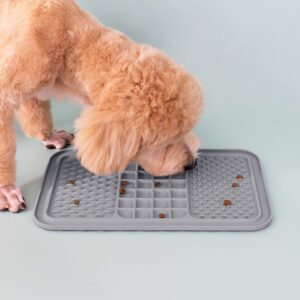 - 3 Grids Silicone Pet Feeding Mat