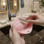 Silicone Magnetic Travel Makeup Brush Bag - Image 5